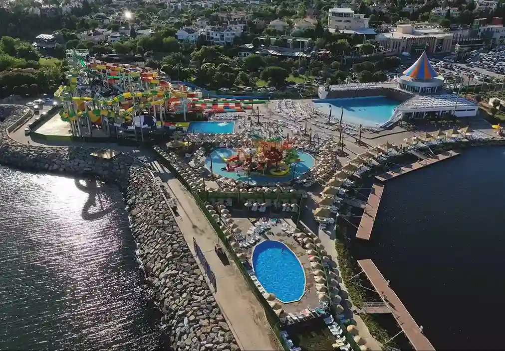 Marina Aqua Park Su Kaydırağı